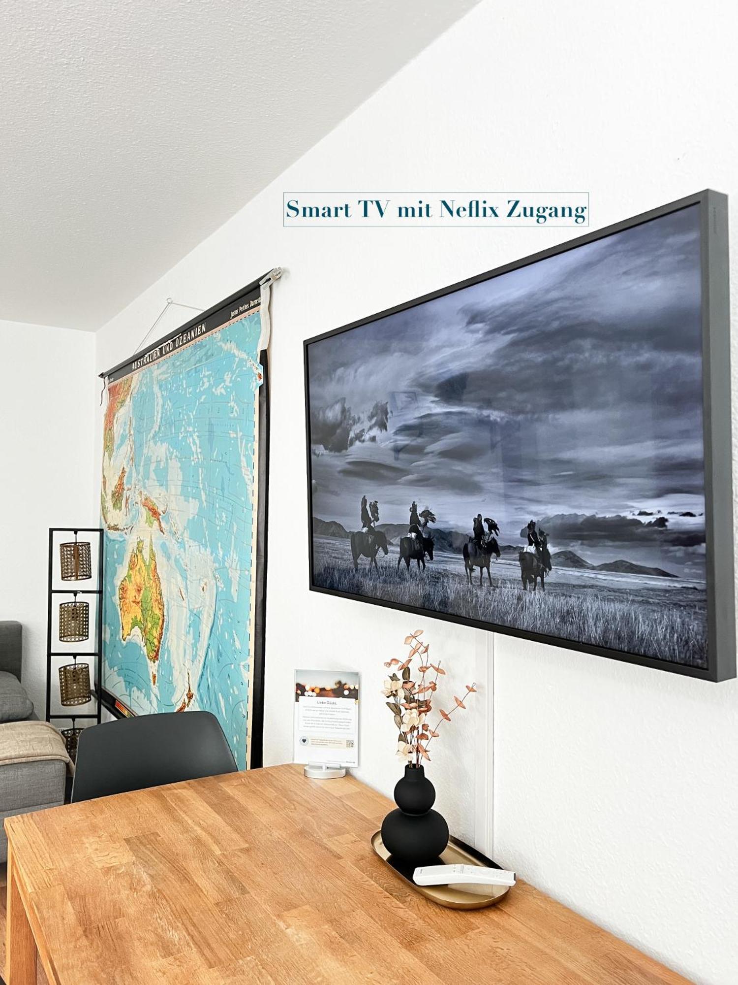 Modern Room With Netflix In Porta Westfalica Exterior photo